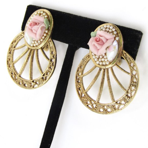 Vintage 1928 Earrings Clip On Victorian Revival Floral Pearl Romantic - Picture 1 of 5